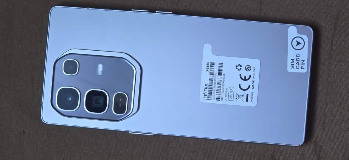 ‏🔥 للبيع | Infinix Note 50 Pro+ 5G 🔥
‏📱 انفنكس نوت 50 برو بلس 5G
‏⚙️ المعالج: معالج قوي جداً مخصص للألعاب الثقيلة والأداء المستقر.
‏🎮 ببجي (PUBG): يدعم تشغيل اللعبة حتى 120 فريم بسلاسة.
‏💾 التخزين: 256GB مساحة داخلية.
‏🧠 الرام: 12GB RAM مع توسعة افتراضية حتى 24GB.
‏📸 الكاميرا: كاميرا احترافية مع عدسة Periscope وتقريب حتى 100X.
‏🔋 البطارية: بطارية كبيرة تدوم طوال اليوم.
‏⚡ الشحن السلكي: شحن فائق السرعة بقوة 100W.
‏🔌 الشحن اللاسلكي: يدعم الشحن اللاسلكي السريع بقوة 50W.
‏🔊 الصوت: سماعات ستيريو مزدوجة بصوت نقي وقوي.
‏💰 السعر: 400,000 دينار عراقي (السعر نهائي وما بي مجال)
‏📍 الموقع: بغداد – حي أور
‏📞 للاتصال والاستفسار: 
‏


**إذا كنت صاحب هذا الإعلان وتريد حذفه لأي سبب، رجاءا أرسل رسالة إلى الدعم الفني**