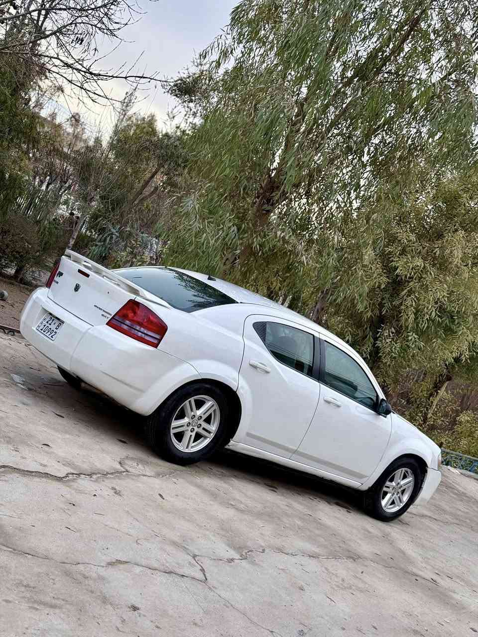 Dodge Avenger 2009 SXT
ڕەنگ سپی بەفری مەکینە 2.4لتری ئەمریکی
مواسەفات گێڕ ئۆتۆماتیک و عادی  و تحدید سرعة و کوشن کارەبا و چوارجام کارەبا و بیلاد Widebody و ناو کرێمی سەیارەکە زۆر جوان و پاکە چوار تایەی لۆکی بۆ بەستراوە و بە ناوی خۆمەوەیە بێ کێشەیە
تەنها پارچەیەک و پەڵەیەکی بۆیاخە و سۆنەریم داناوە
سەنەوی و ژینگە و ڕێگە و بان و ڕەقەم هەمووی تازەیە و دینار مەسروفی تێدا نیە گێڕ و مەکینە و تحویل و غرامەش بە شەرت
نرخ/ 78 وەرەقە کەمێك مەجال
ژ.م/***********
***********
0750 956 4987
0770 429 3032
