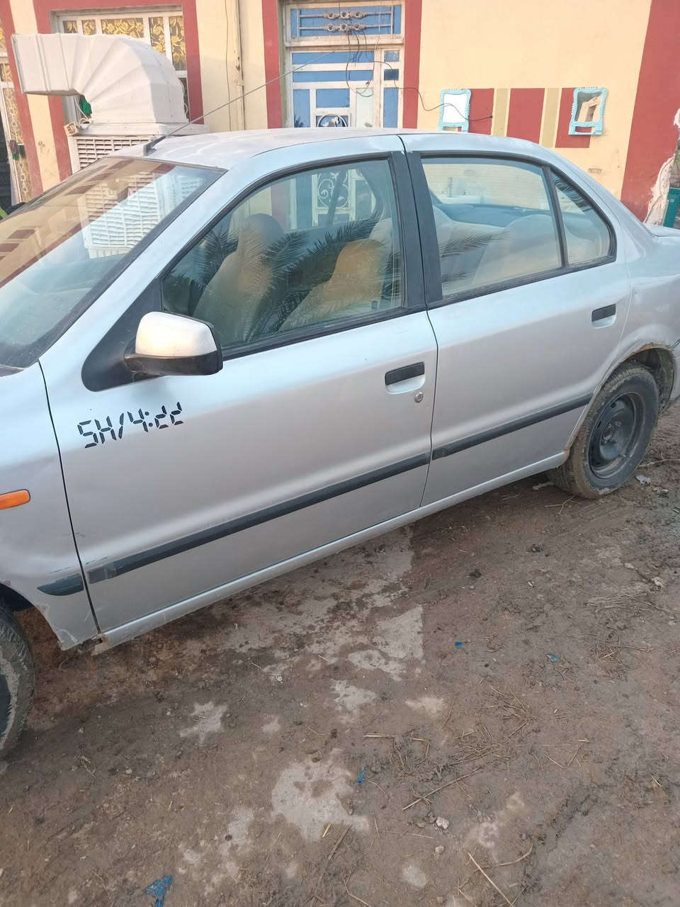 السلام عليكم سياره سمند موديل 2009 رقم ألماني قادسيه مالكه بالدغاره السياره جاهزه من كلشي كفاله عامه بيه بس بالبنيد شويه مكيه وكير خير من الله تخم تاير كهربائيات باتري كله جديد بيه خياسات قليله مثل موضح بالصور السعر30 وبيه مجال بسيط للأتصال ***********
