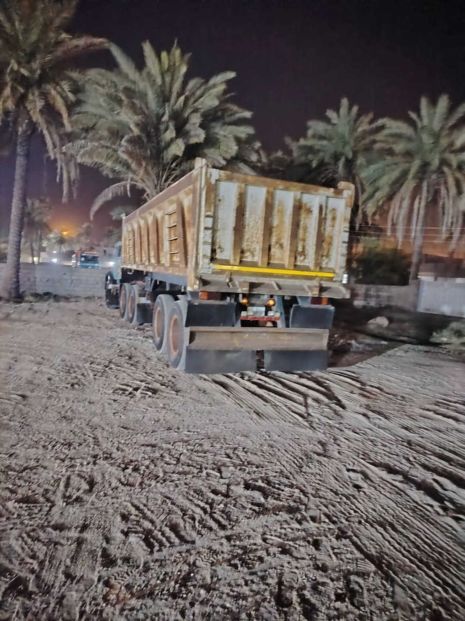 سلام عليكم  مارسددس تريله 82  مكفوله كفاله عامه  ال  ستفسار على  هذه الرقم
(***********)
