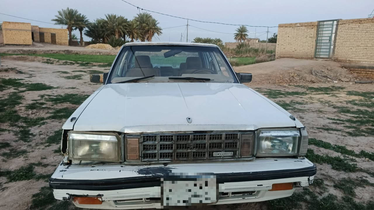 السلام عليكم
سيارة سوبر نضيفة ومرتبة موديل 87 الرقم مثنى مالكها موجود 
السعر25 
للاستفسار ‏‪***********‬‏
