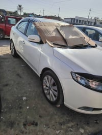 كيا سيراتو 2013 خليجي فول مواصفات حره رقم بغداد الجديد مكفولة كفالة عا...