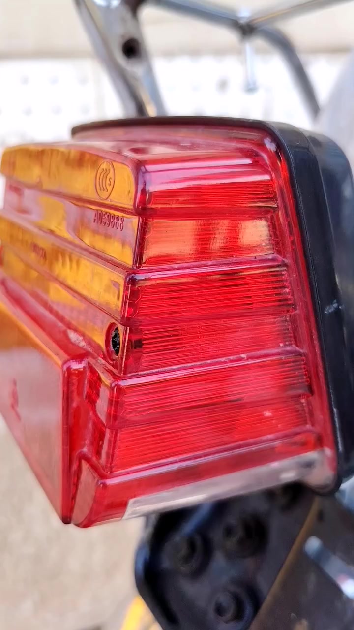 للبيع نامه امتياز مديل 22 كل نقص مابيه أوراق اصولي السعر ٧٢٥ وهذا رقمي ***********
