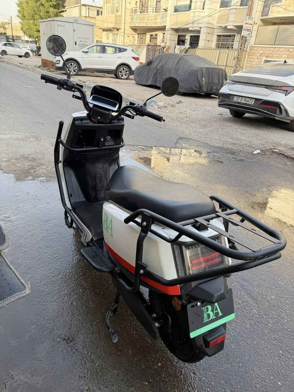 السلام عليكم دراجه شحن BA دراجه راقيه 6 بطاريات ملف 1500 الشحنه تمشيك 60 كيلو بعدها جديده صار شهر من ماخذها بيها ملاحضات بسيطه بالكڤر 3 سرعات ونضام بك وكاشف اعطال حوض كبير بيها درع بلادي السعر 700 بيها مجال بسيط حك الجيه العنوان بغداد حي القاهره ***********
