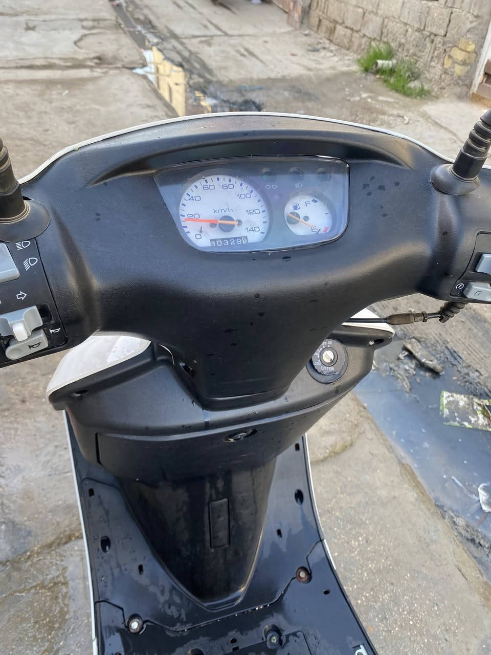 فراشه للبيع
مكينه مكفوله وين ميعجبك افحص 
كهربائيات كلها شغاله دبلات جديده 
مكاني بابل الحمزه الغربي 
***********
السعر 550
