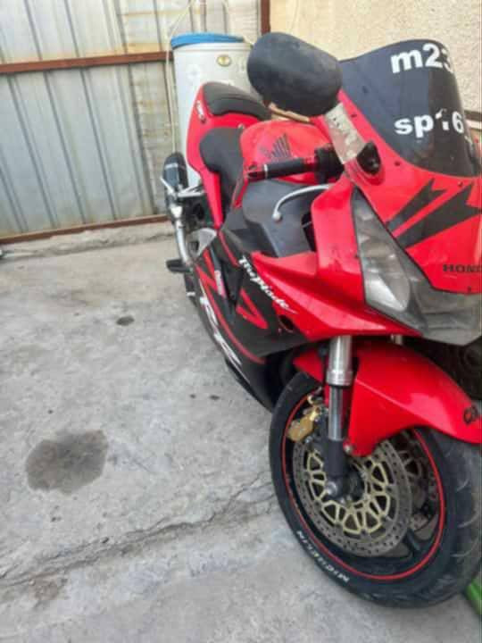 دراجة دفل البيع 
فقط العقل عطلان ابيع كوم حديد
بغداد نهروان 
***********وتساب بغداد, العراق
