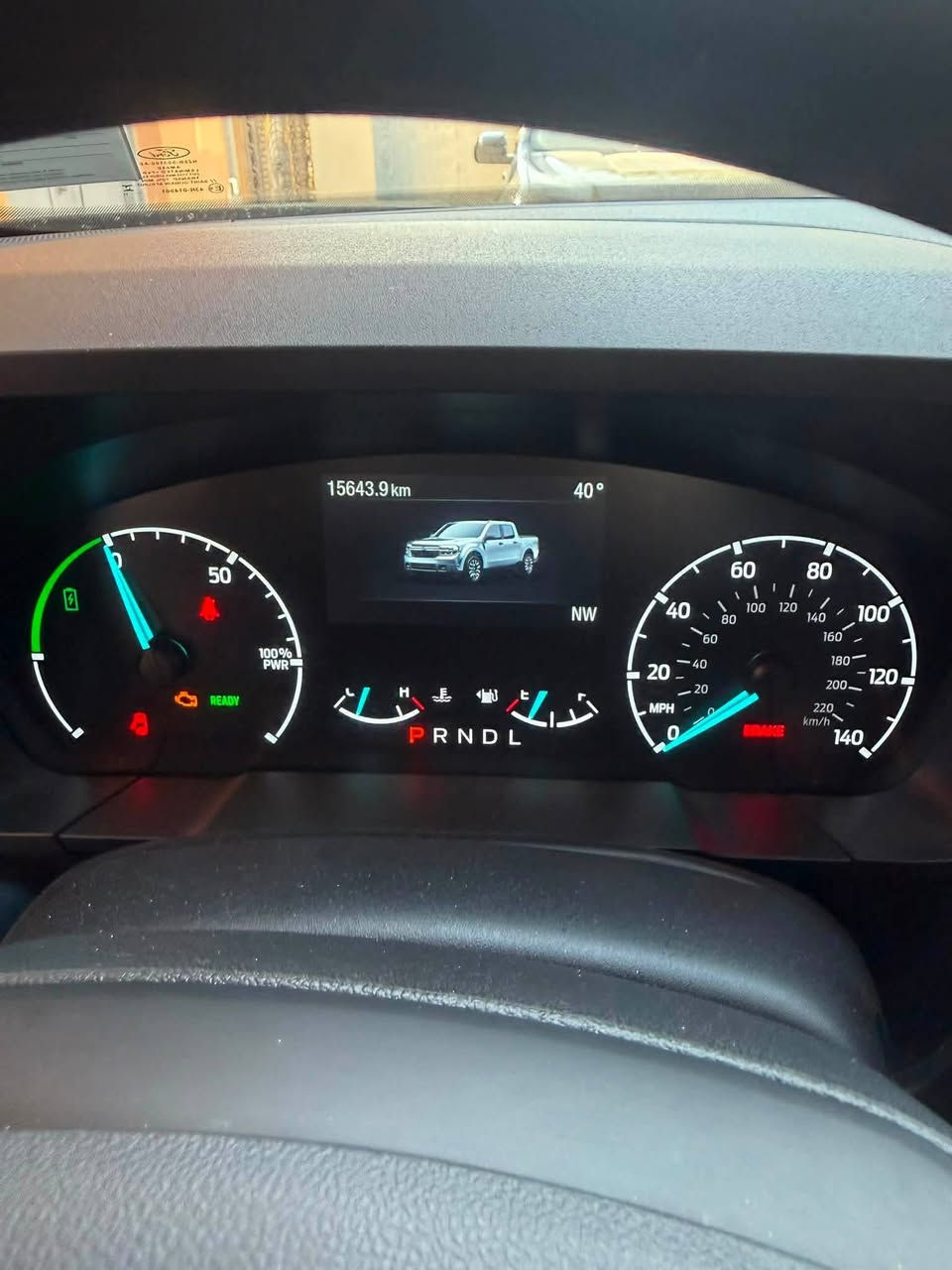 فورد مافرك
موديل 2024
ماشية 9الف
 دخول جديد 
ضررها جاملغ امامي  مبدل بامريكا فقط بدون دواخل 
مكاني واسط الصويرة 
    السعر 175

***********
