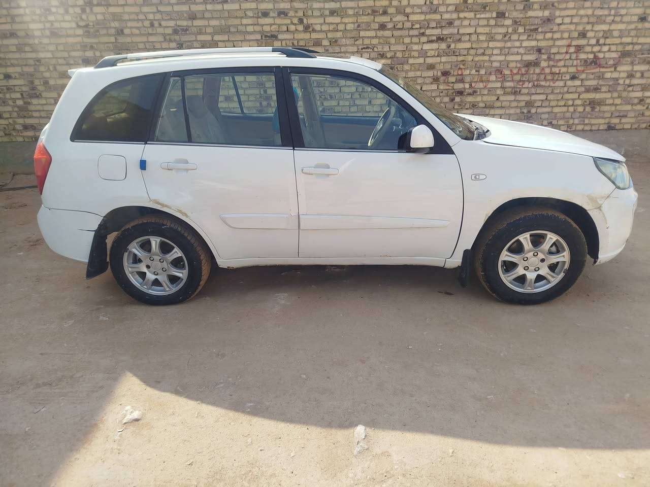 السلام عليكم
تيكو موديل ١٢ سيار جاهزه من كير مكينه حداديه كله كفاله سياره فول فتحه تحكمات شاشه ما عايزه كلشي بيه  جاملغ صبغ مكاني نجف رقم تبريد شغال  نجف دولي بسامينه سنويه ٢٨ سعر ٥٠ بيه مجال 
مكلف بل نشر 

*********** سيد علي
