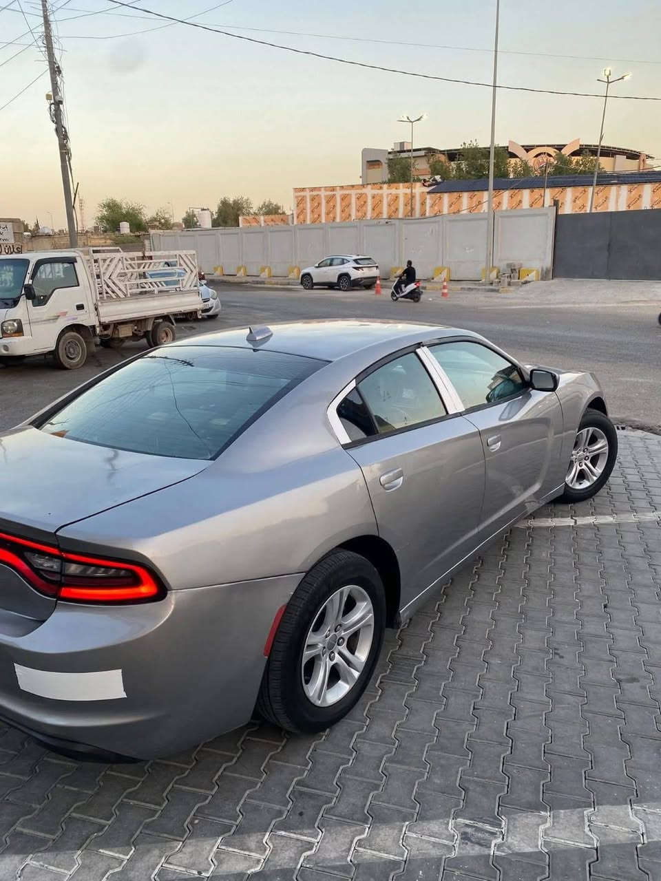 بسم الله الرحمن الرحيم 
جارجر ٢٠١٩ ادوات ادوات دخول جديد مرقمة شمالي طبق الاصل سنويه ل٢٩ مكصوصه قماره فقط كير طياره مكينه ٦ سلندر ٣٦٠٠ بصمة تشغيل بصمه بيبان مكينة وكير وحداده وتبريد وتدفئه حت بالكشنات كله كفاله ترايها الاربيل سياره احلى من الصور 
السعر ٦٧ وبيها مجال للطيبين.
البصره/***********
/*********** البصرة, العراق
