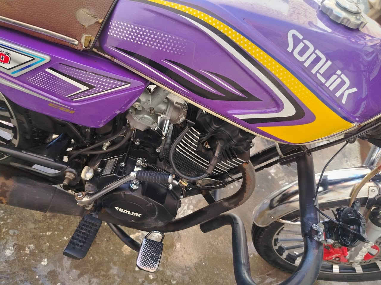 السلام عليكم دراجه ايراني موديل 24 اوراق كامله مكان الشعب شارع الصحه السعر 750 وبيها مجال تواصل على الرقم موجود واتساب***********
