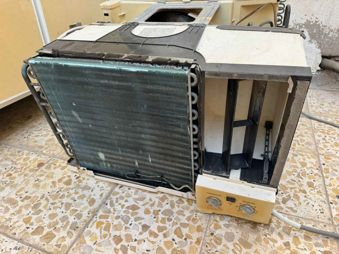 السلام عليكم اخوان مكيف نظيف شرط التبريد للبيع سعره 350 قفل مكاني ناصريه مركز 0785906411


**إذا كنت صاحب هذا الإعلان وتريد حذفه لأي سبب، رجاءا أرسل رسالة إلى الدعم الفني**