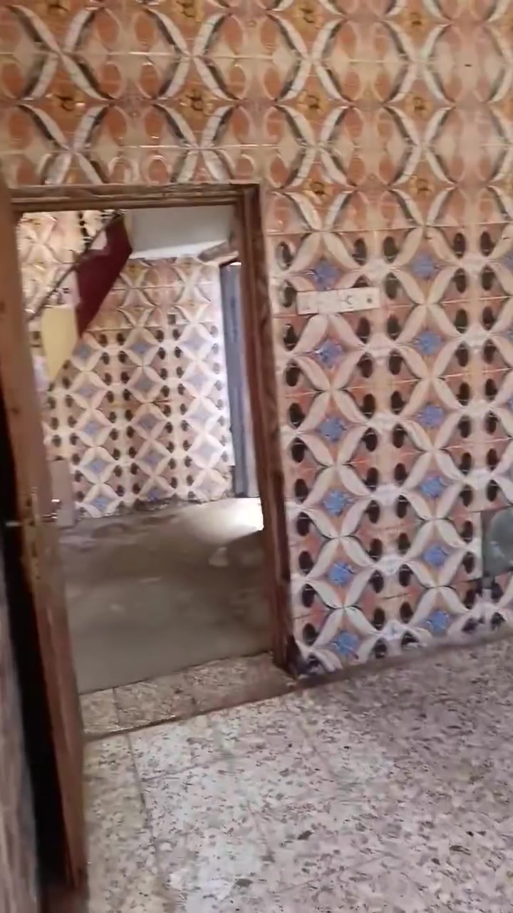بيت ٥٠ متر للايجار بالنداء منطقة ال٥٩ قرب جامع امناء الرحمن ايجاره ١٥٠ كل شهرين سوا للتواصل خاص او واتساب او الاتصال 
***********
وشعدكم عروض او طلبات تواصلو وياي وتدللون
