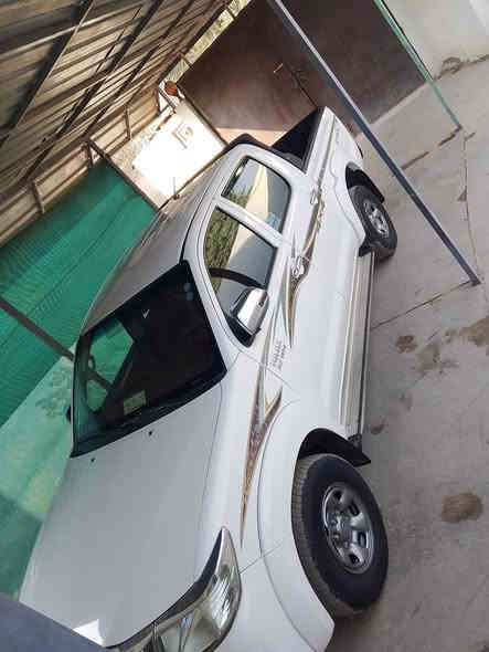 13 فور ويل كامرة خلفية حساسات شاشة سيارة مال جناي مامتعوبة رقم سليمانية جديد  نكليزي سنوية جديدة ***********
