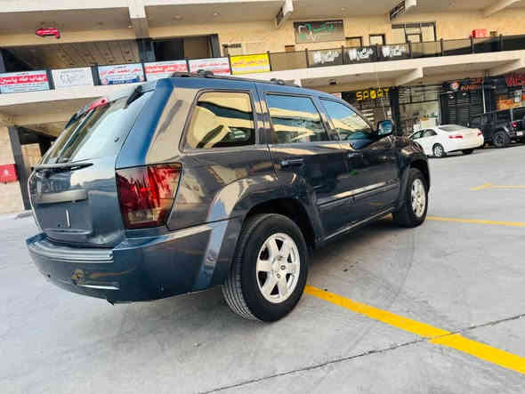 سلام عليكم 
بيع او مراوس حسب القناعه 
جيب شيروكي 
الموديل:2009
رقم  بغداد دولي باسمي تحويل مباشر 
ضرر جاملغ ايمن  
صبغ جاملغين وبنيد 
كير محرك جيد جيدا حجم 3700 V6
شاشه تحكمات كروس سرعه كشنات كهرباء 
مكاني بغداد العامريه 
السعر  85 ومجال بسيط 
*********** بغداد
