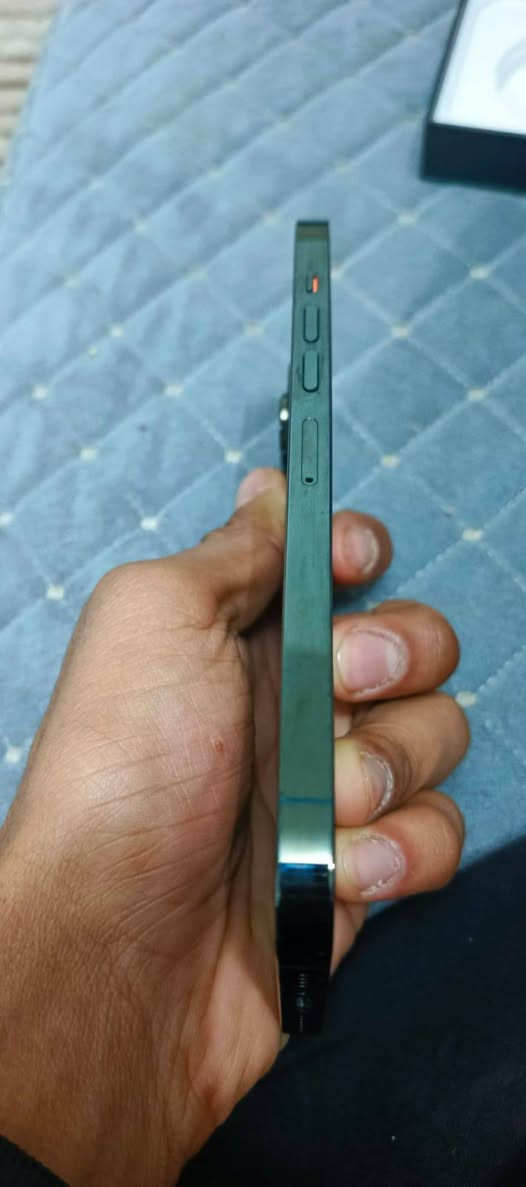 سلام عليكم جهاز ايفون 13 برو ماكس الجهاز ما مفتوح
البطاريه 92 ما معلايه 
الذاكره 256 
شرق أوسط
السعر 725
الاتصال على الرقم ***********
