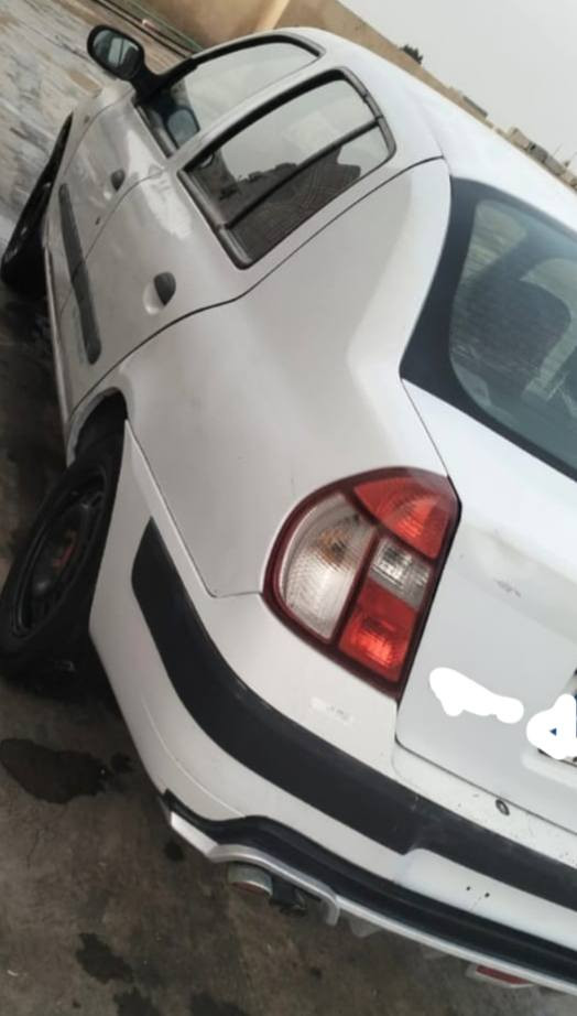 للبيع رينو فرنسي مكفول من الضربه صبغ جاملغ امامي فقط مكينه كورلا 1600 جديدة حداديه جديدة مكان ذي قار سعر 27 وبيه مجال *********** متوفر واتساب
