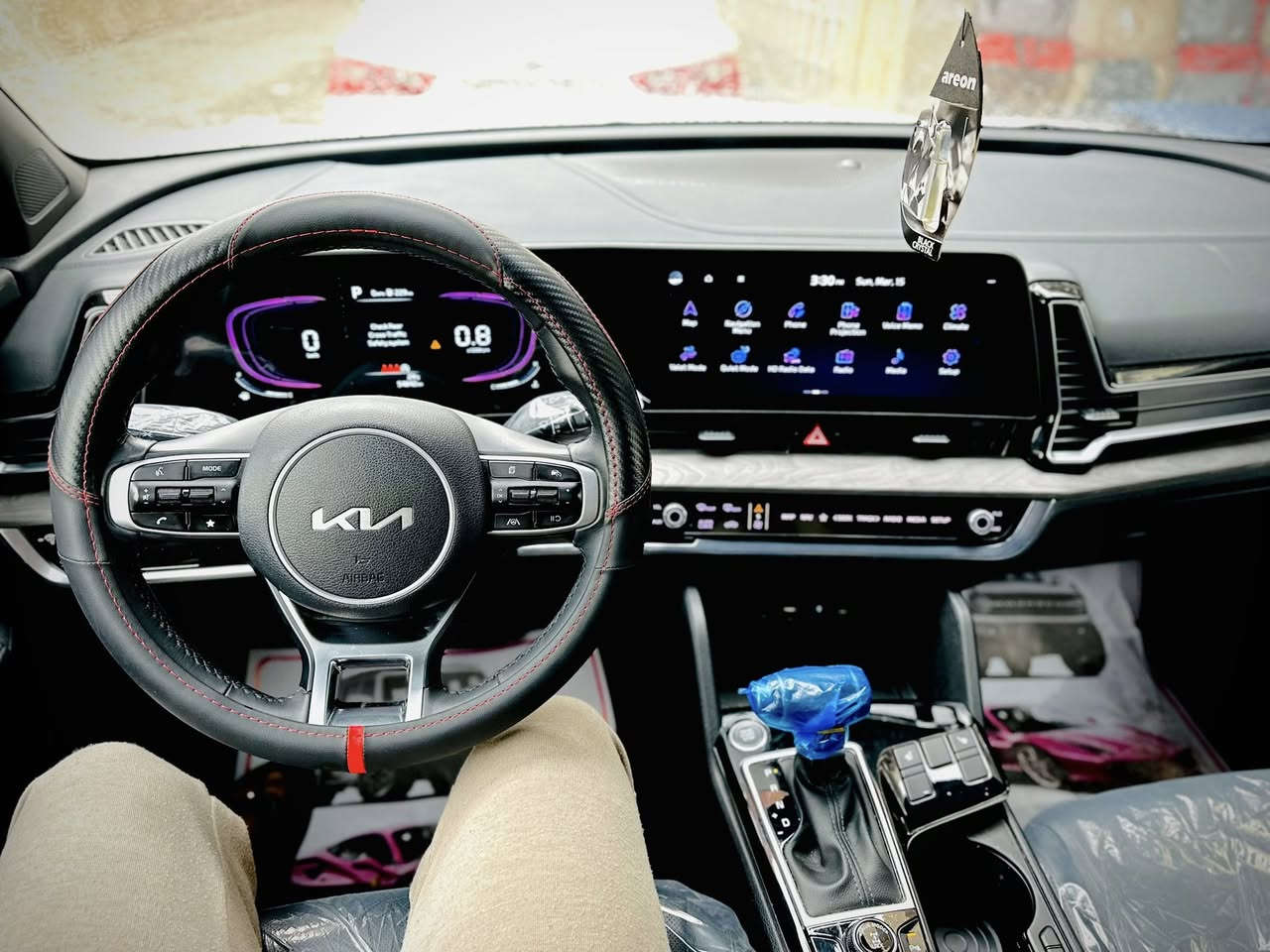 سبورتج 2024 X لاين فول مواصفات 
محرك2500 GDI  
ماشيه 33الف مايل
فتحة سقف بنورما 
لايت لد مع زنون 
دفع رباعي4x4 
شاشه متصله 
كرسي كهرباء 
جنطة كهرباء 
تدفئه كشنات 
تبريد قطعتين 
هاند بريك كهرباء 
اشاير بل مري 
حساسات مري 
قيادة ذاتيه 
رادار خلفي 
رادار امامي 
توقف ذاتي 
كشنات جلد 
تبريد ثلج 
ويل كروم مطعم سواد
دخول جديد باسمي 
حادث باب الجنطه مبدل نفس الون(ابيع سونار )

والجاملغ الخلفي جه السايق نفسه راجع ومصبوغ 

فقط ذني اماً الباقي كفاله عامه 
صور الحادث بل منشور
مكان السياره بابل الحله ورديه خارج 
السعر 190 وبيها مجال قليل 
***********
***********
