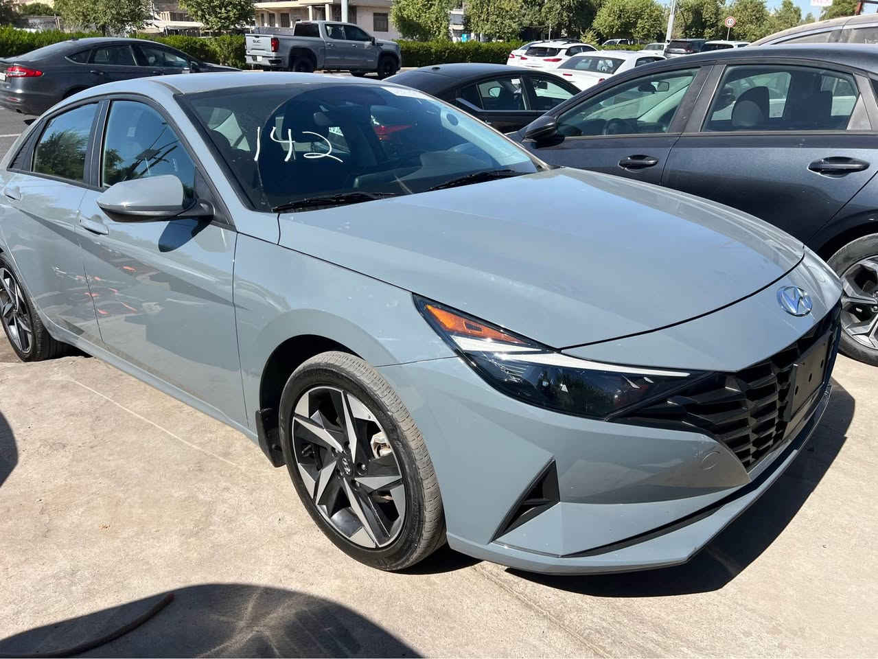 بيع مجموعة سيارات تقسيط / اقساط بدون كفيل
مجموعة سيارة موديل 2023 الى 2025 سفر كيلومتر و مستعمل و بيهم سبغ
كل سيارة لها مقدمة يختلف عن الاخر
و ارجو كل من يختار السيارة بكد امكانية مالته و ليس اكبر من طاقته 
مع تحياتي 
لاكثر معلومات اتصل واتساب ***********
*********** أربيل, العراق
