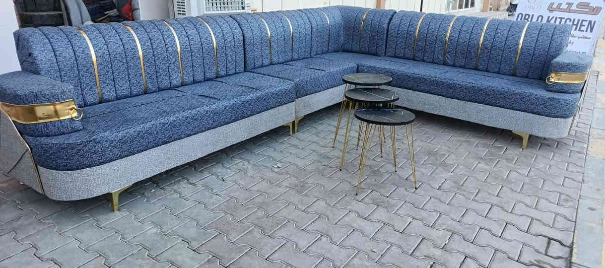 ديوان 11 مقعد متر 7  مقعد شرط ضمان ٥ سنه صيانه
#معرض_حمودي_للاثاث 
 العنوان...... تكريت
 الزهور  خلف قاعه الشهيد ليث مقابل معهد الفنون الجميلة 
معرض حمودي
*********** اتصال او وتساب
*********** اتصال واتساب
