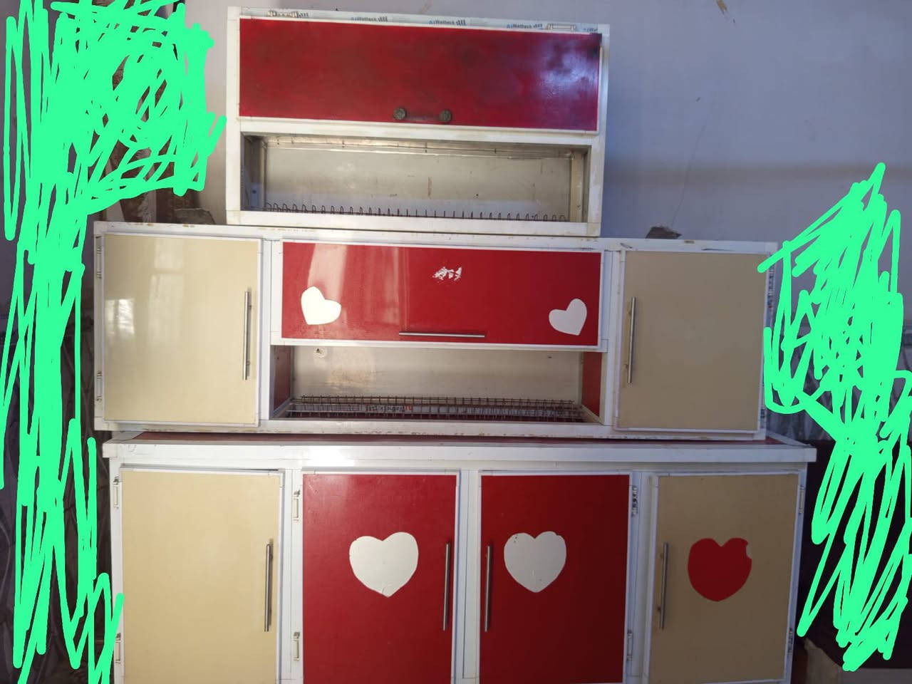 سلام عليكم غراض للبيع عنوان كوفه شارع المطار القديم رقم وات ساب ***********
