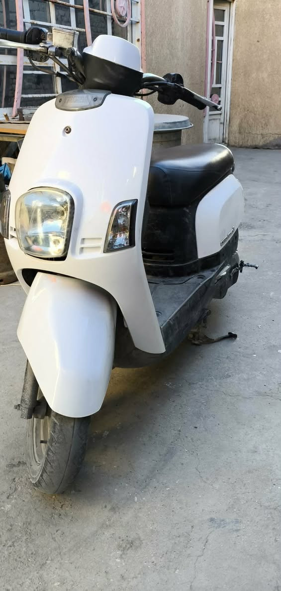 السلام عليكم دراجة بوليسي للبيع وصل بأسمي دراجة مكفوله نضيفه كلش معرض الحمداني طالعه ب2025شهر11يوم15 تفاصيل اكثر اتصال واتساب فقط👈 ‭٠٧٧١ ٩٨٦ ٨٩٩٣‬
