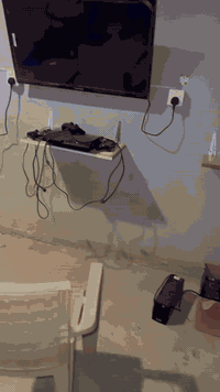 قاعه مكونه من ٣ بليات سلم ذاكره ٥٠٠ +بلي ثري +أربع بلازمات +فيشه وكراس...