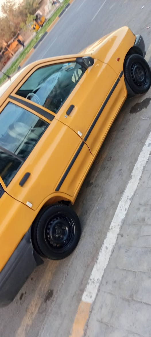 سايبة موديل 12سيارة نضيفة مكينة وكير خير من لله سيارة حلوة ونضيفة مابيها تبديل كلة بلادي السيارة بسمي رقم نكليزي السعر 28 وبيها مجال الشراي الاستفسار الانتصال عل رقم *********** بكان السيارة بغداد الشعب
