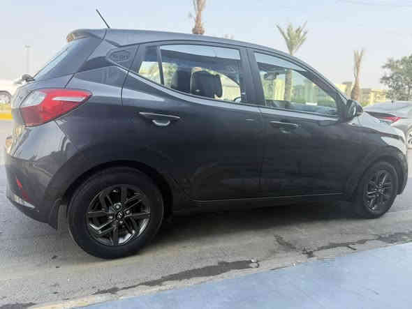 السلام عليكم i10 2023 
كفالة عامة من الصبغ والبارد
مكينة دوش 
تحكم ستيرن تبريد قطعتين
شاشة اندرويد 
ماشيه 26 الف
رقم بغداد الجديد 
مكاني بغداد 
السعر 119 وبي مجال
***********
