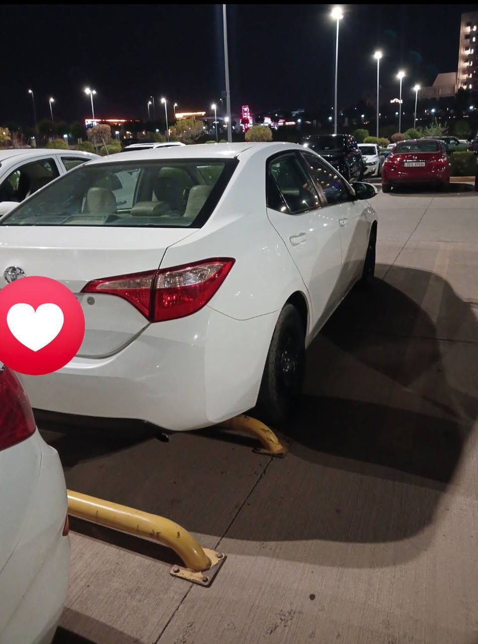 كورلا موديل 2017 رقم بغداد الدولي بيها صبغ جاملغ او باب كشنات او كاعية جلد كير او محرك خير من الله سعرها 126 الاستفسار رقم  الهاتف ***********
