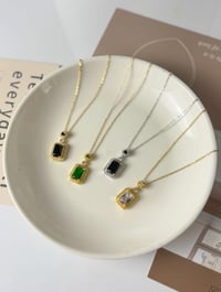 اكسسوارات شخصية • للبيع