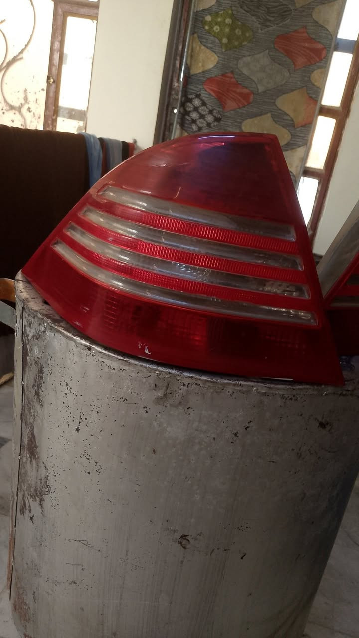 السلام عليكم
غرفة مال غواصة باب طويل 4 بطاين 4 كشنات + بك لايتات سعر اربع وراق وبيهن مجال قليل رقم ***********
