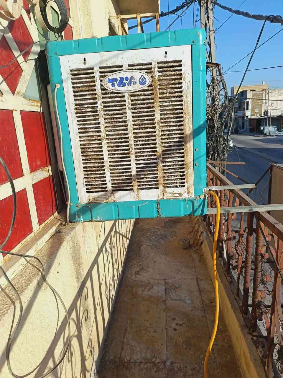السلام عليكم ورحمه الله وبركاته هذا الاغراض كليتين على البيع.***********
