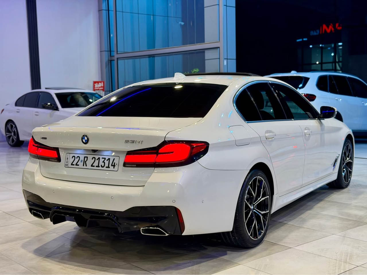 BMW 530 
2022 
فول مواصفات 
لايتات ليد و زينون 
حساس خلفي امامي 
رادار امامي جانبي خلفي 
هيكل M باكيج 
داخل مشمشي بيلاد 
داتاشو 
سماعة هرمان كاردون 
تشغيل عن بعد 
سيارة بدون صبغ بدون ارباك 
٢ مكان صغير pdr بيها 
٣١٠$
*********** وتس اب
*********** أربيل, العراق
