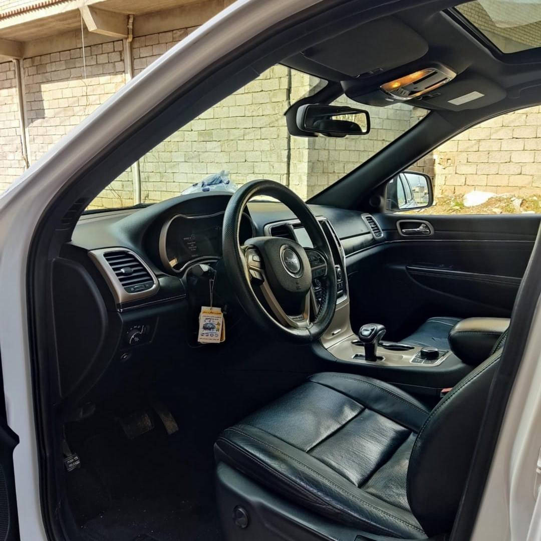 جێب گراند چیرۆکی 2015 مواسەفات ئەمریکیە
مواسەفاتی لیمیتدی فوول، 
پانۆڕامایە ، سندوق شەفتە، 
رۆشتنی 89 مایل ، 
سەنەوی تا 2029 تازەیە 
هیچی پێوە نیە
دەعامی بۆ دەعامی بەشەرتی فەحس

سـعـر : لە کۆمێنت داوابکە ڕاستەوخۆ بۆت دێت 📥 

گێر و مەکیەنەی بەشەرت 
هیچ کێشەیەکی تێدا نییە 

ژمارەی خاوەنەکەی 
***********
