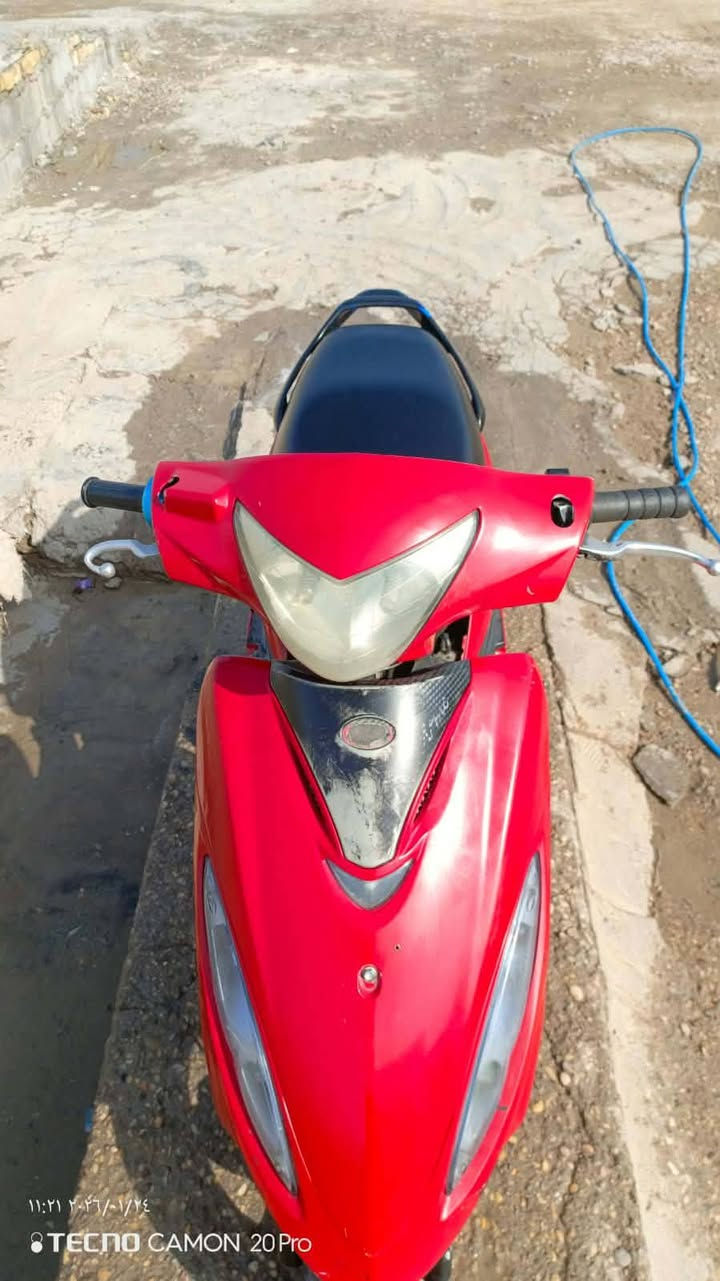 سلام عليكم عندي هاي الدراجه البيع دراجه نضيفه شوفت عينك دراجه نكره سلف ماناقصه شي مفتوحه مره وحده مكاني الناصريه الفضليه ***********
