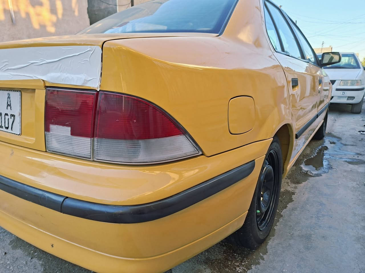 السلام عليكم سمند 2011 بسمي 
صدر أمامي خلفي جديد  مصفره غرامات مرور ونقابه 
العنوان بغداد سعر ٣٥  
***********
