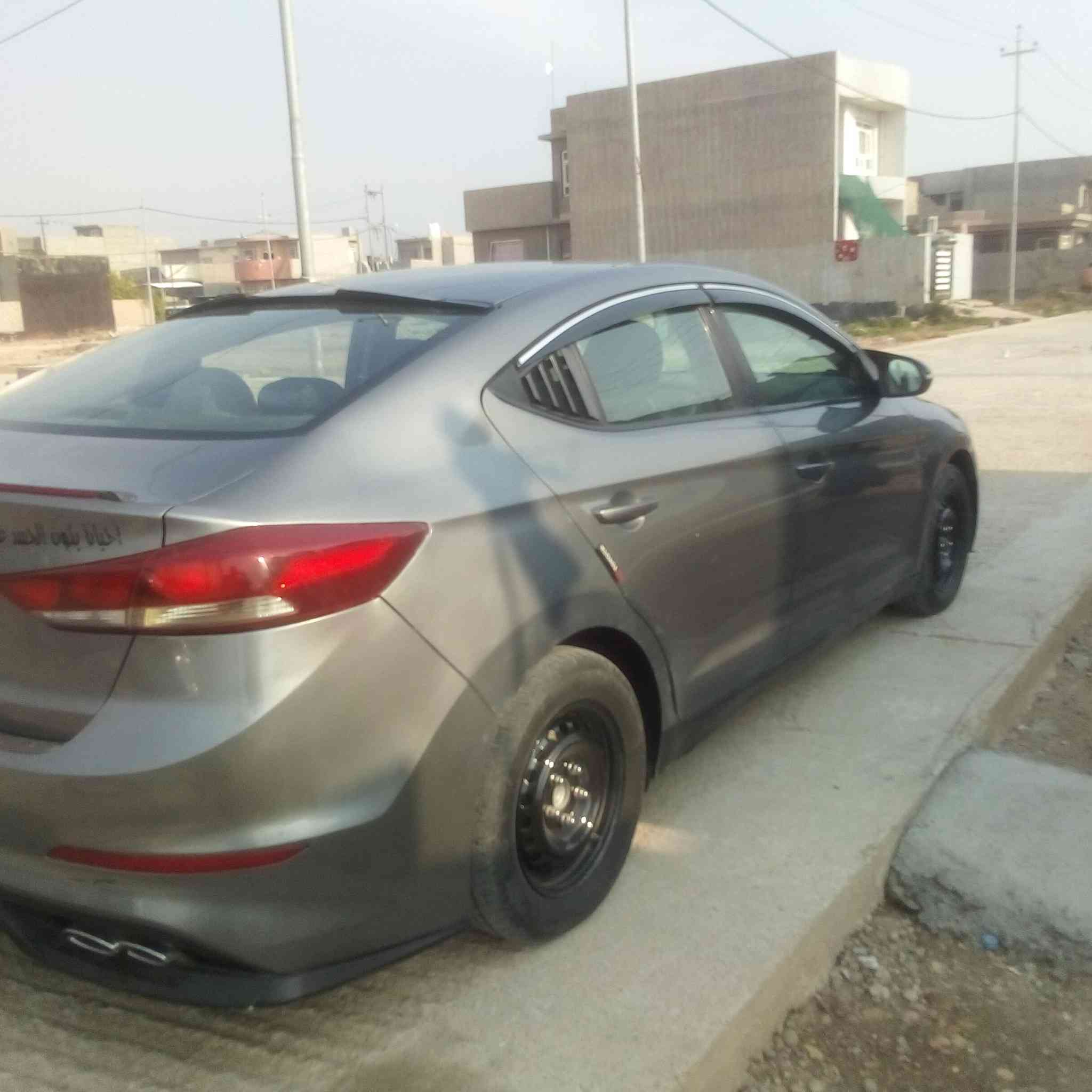 سلام عليكم النترا وارد امريكي 2018 سعر 115 وبيه مجال الطيبين بيه معجون بلعراق جاملغ امامي ايسر وجاملغ خلفي ايسر *********** رقم بغداد خاص مفتوح
