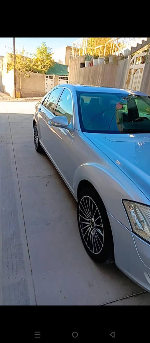 مارسیدس دوبەی 2007  فول مواسەفات  یەک چەمەلخی بۆیاخە
سڵایت کوشن ساردو گەرم  سێ مۆدی لێخوڕین تەبرید مەرکەزی   جڵد ناو کرێمی  فۆرمیگا  بەشەرتی گێرو مەکینە
***********
***********
گۆڕینەوەش ئەکەم سەیارەکەم بەدڵ بێت حلبجة, السليمانية
