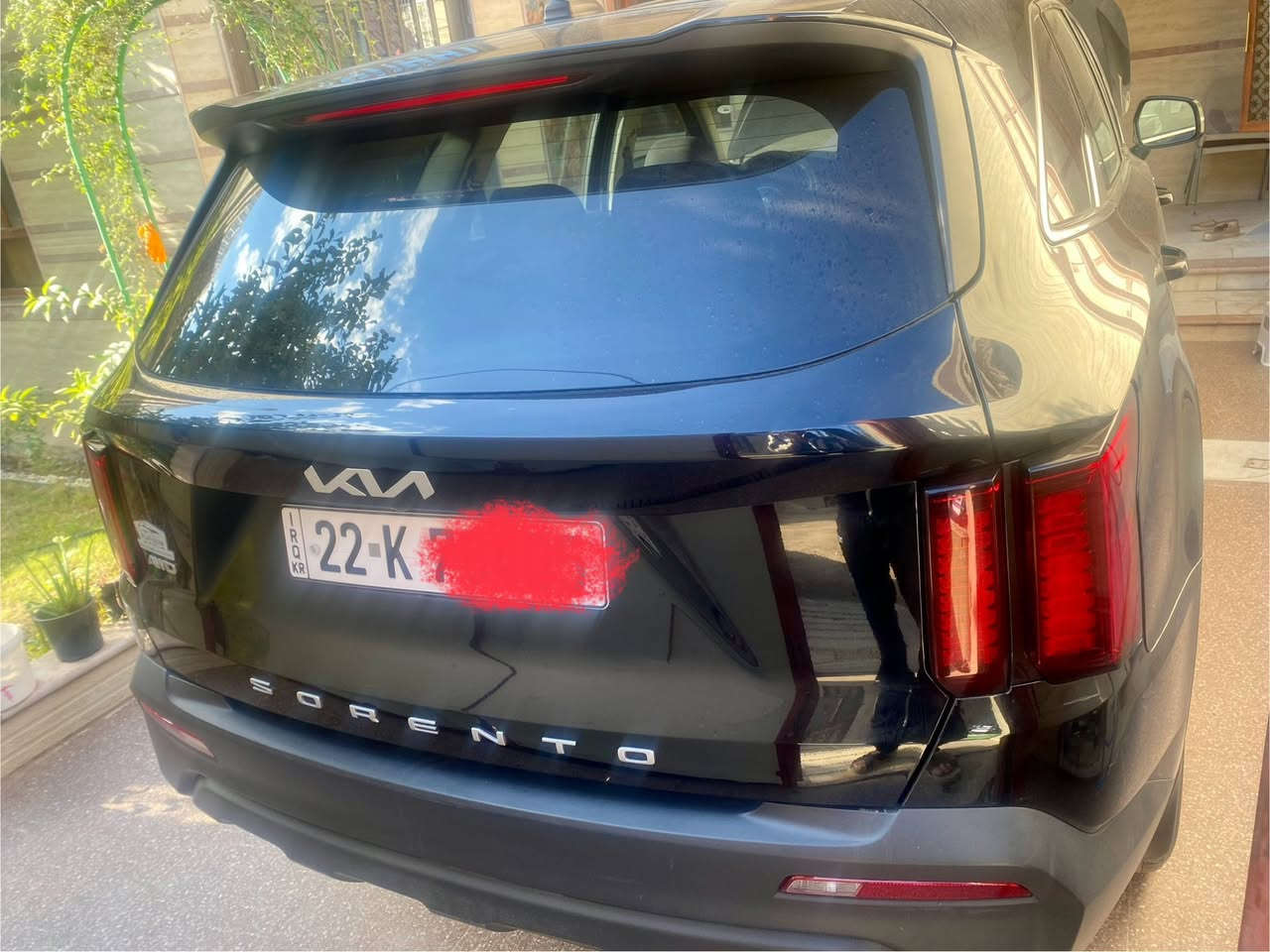 سلام عليكم سورنتو امريكي مكينة 2500 تنفس طبيعي بدون تيربو موديل 22 رقم أربيل باسمي حادث فقط جاملغ نفسه مصلح على البارد يعني السيارة بدون صبغ فقط الدعامية الأمامية 7 راكب فور ويل السيارة كلش نظيفة ماشية 46 الف ميل السعر 215 قابل للتفاوض للاتصال ***********
