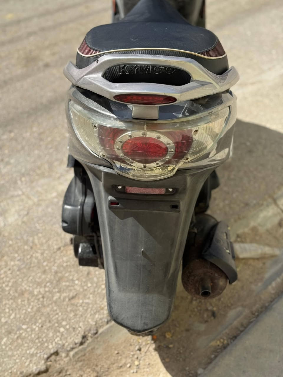 دراجه كامكو جي 4 للبيع
الدراجه حاويه وجديدة حيل محرك مامفتوح
تشغيل نكرة سلف كهربائيات كلها شغاله الدراجه مال حاويه تجي تفحص وتقتنع ابيعك الدراجه احلا من الصور مكان الدراجه كوفه
 السعر خاص  
*********** بي واتساب
