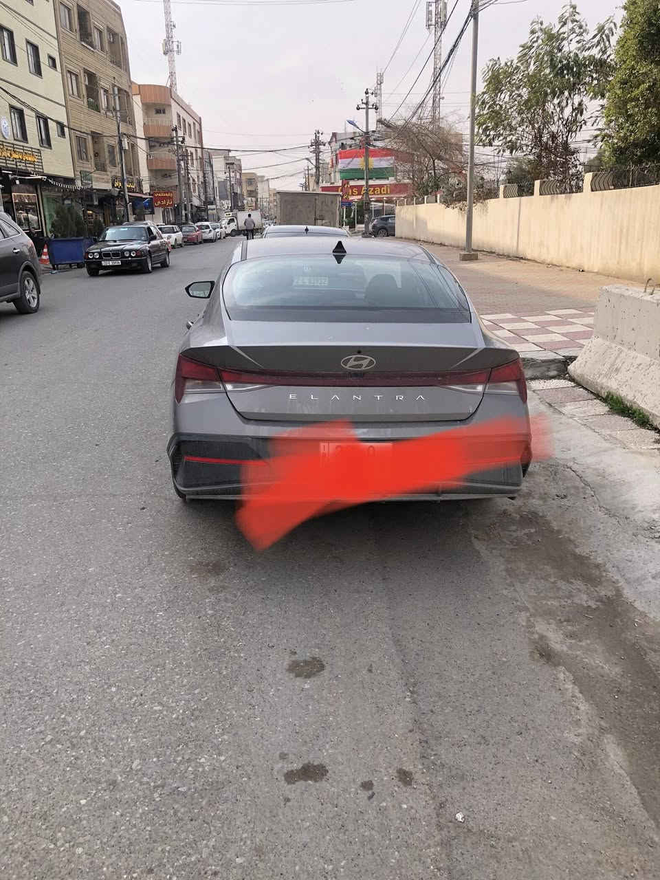 السلام عليكم الانترا 24 فول مواصفات ما عدا الفتحة وارد امريكي مرقمة اربيل و جاهزة سنوية 2031 اليوم ترقمت شرط التحويل العنوان اربيل السعر 165 
***********
ملاحظة السيارة نبدل باب السايق بلادي
