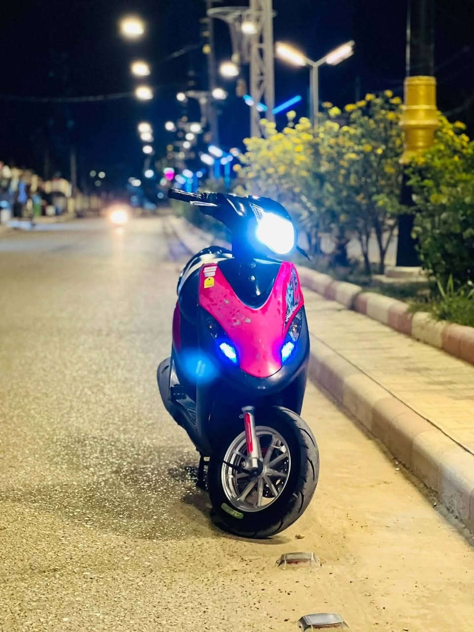 سلام عليكم شباب دراجه ماكس عدله بلاديي 49 مبدل بيه بس ولفات فقط وميكنته تخبل كهربائه كله شغلله مزود وياله ودبلات وكشن اربع ولفات ولايت زنون مكاني رميثه السعر825 وبيه مجال قليل كلش /// مكاني رميثه مو شراي لا تراسل


**إذا كنت صاحب هذا الإعلان وتريد حذفه لأي سبب، رجاءا أرسل رسالة إلى الدعم الفني**