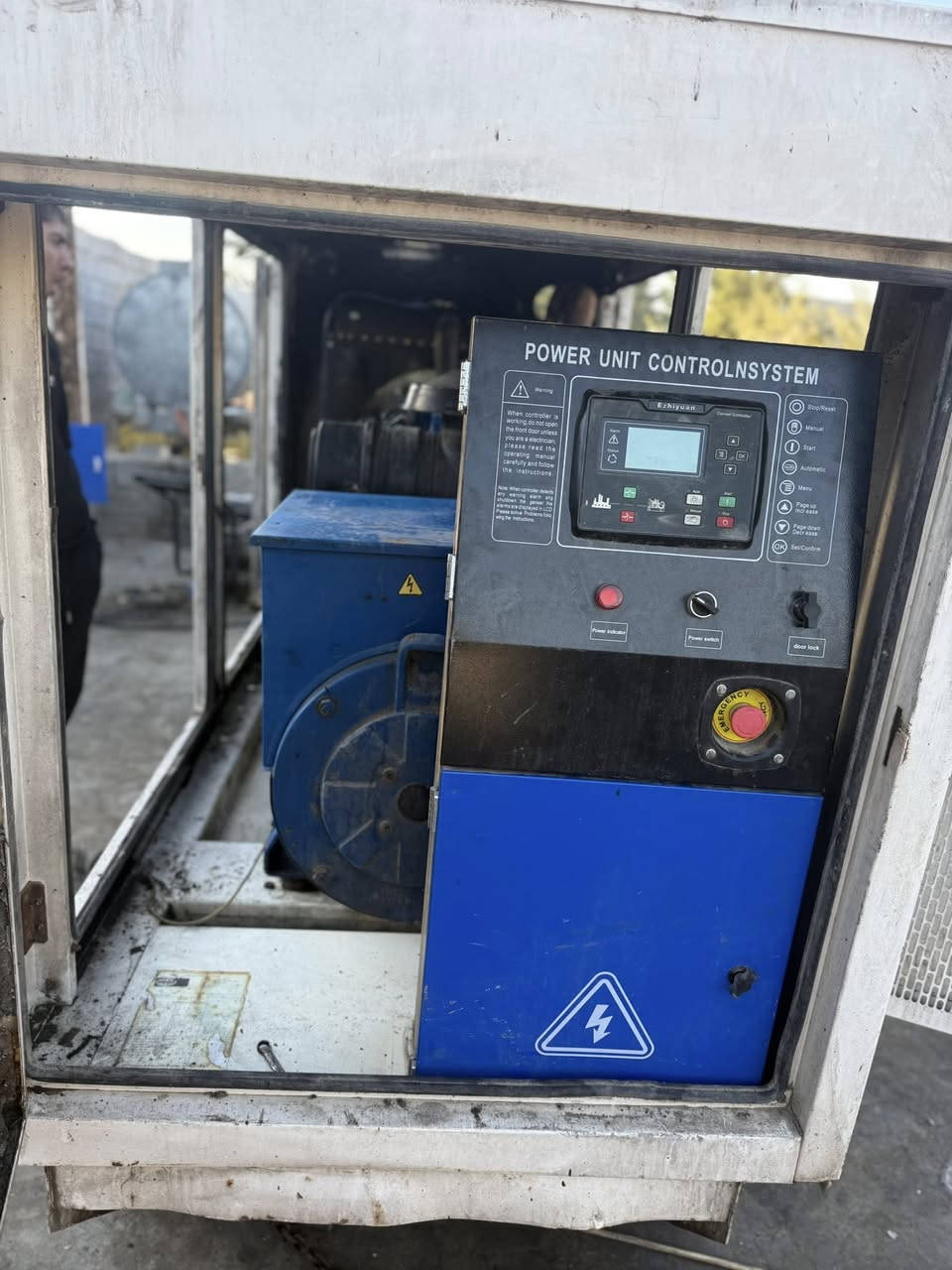 السلام عليكم مولد بيركز نكلزي  اصلي 100كيفي كاتم )6سلندر جديده لوك مشتغلا ساعات مكاني بغداد رقمي***********
