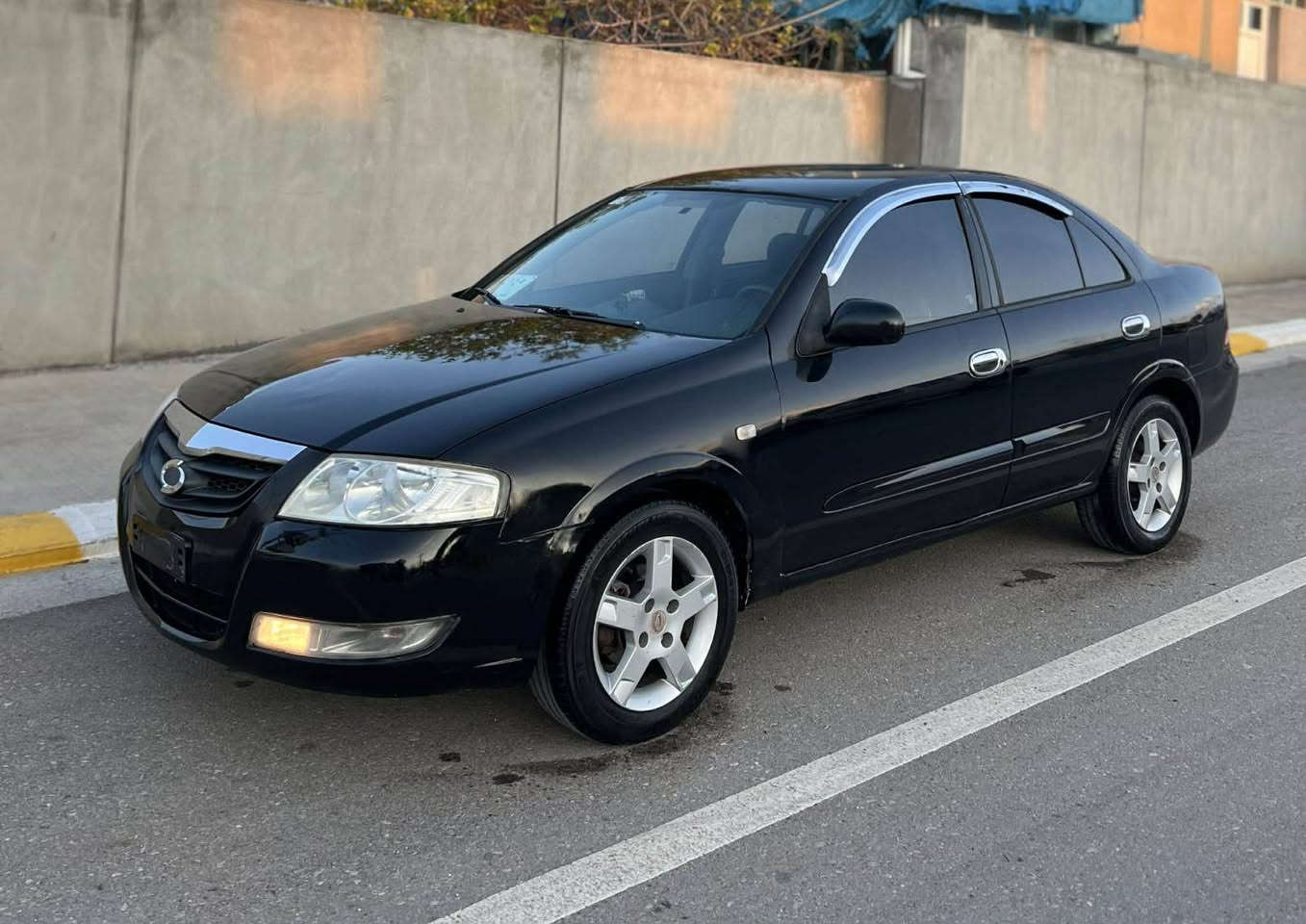 مؤدل2010
ره ش  قه تران
سه ياركه مالى درسته
رؤنى و ئايدرؤليك گؤراوه
پيشى 300هه زارى ليدراو ه وه ك تؤپى لي هاتوه 
نرخى كؤتاى 46 وه ره ق 
هه له بجه ى شهر عيد
***********
