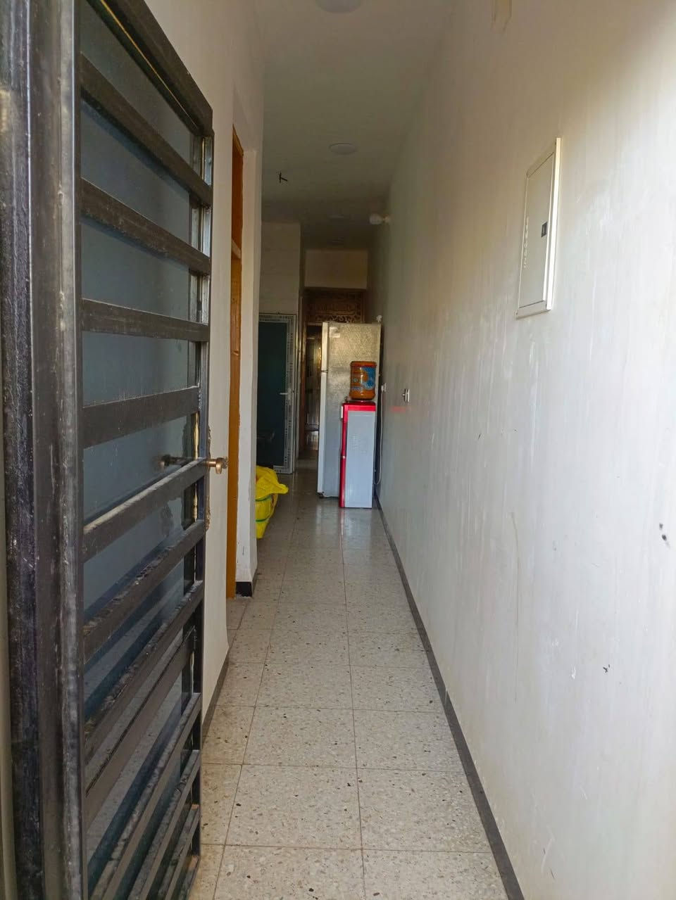 دار للبيع مساحه ٩٥ متر بسبعه نيسان بلزراعي غرفتين نوم قاطين ألبيت حديث بناء طابوك السعر مناسب للاستفسار اتصل ***********
