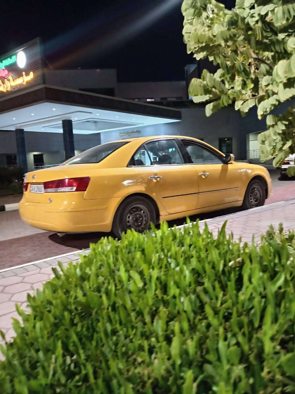 السلام عليكم 
سوناتا موديل 2009 خليجي رقم بصرة دولي بسمي

مكينه 2000 حاوية  كير 5 نمر تبريد ثلج صدر امامي خلفي جديد سياره مكفوله شواصي لغود كفاله سياره مال جناي ماناقصها شي

السعر 88 وبيها مجال قليل مكاني كربلاء
ملاحظة مكلف بلنشر لاتدخل خاص

 ***********
