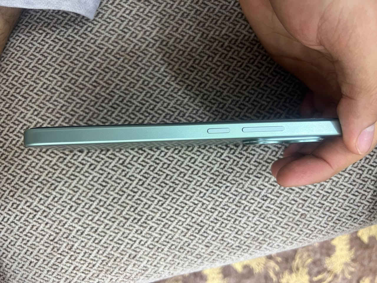 بوكو X7Pro  (مراوس بوكو F7 )
ذ528 بتحديث صارت هيجي جانت 512 
بطاريه 99 جانت 100 من حدثت نزلت درجه مشحون 111مره
طك كارتون اخذته كل ملحقات موجوده شاحنه كارتون وصل شراء
مراوس بوكو F7 مكاني بغداد حي جهاد أو تاجي ***********
