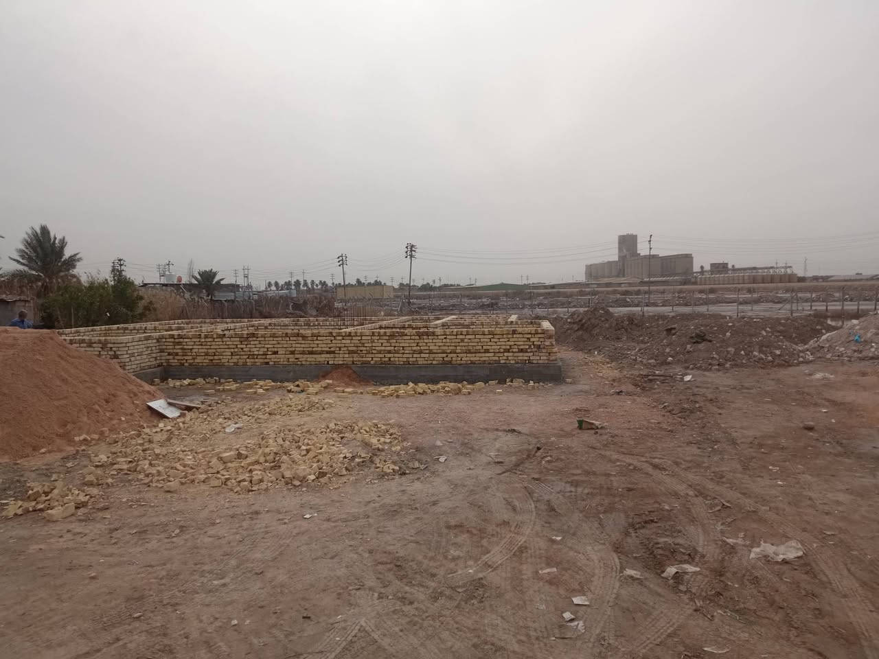 اللهم صل على محمد وال محمد تم اكمال بتلو بمساحه 200متر بيد اخوكم سيد مرتضى العوادي ابو رقيه اليحب يتواصل بالخدمه ***********
