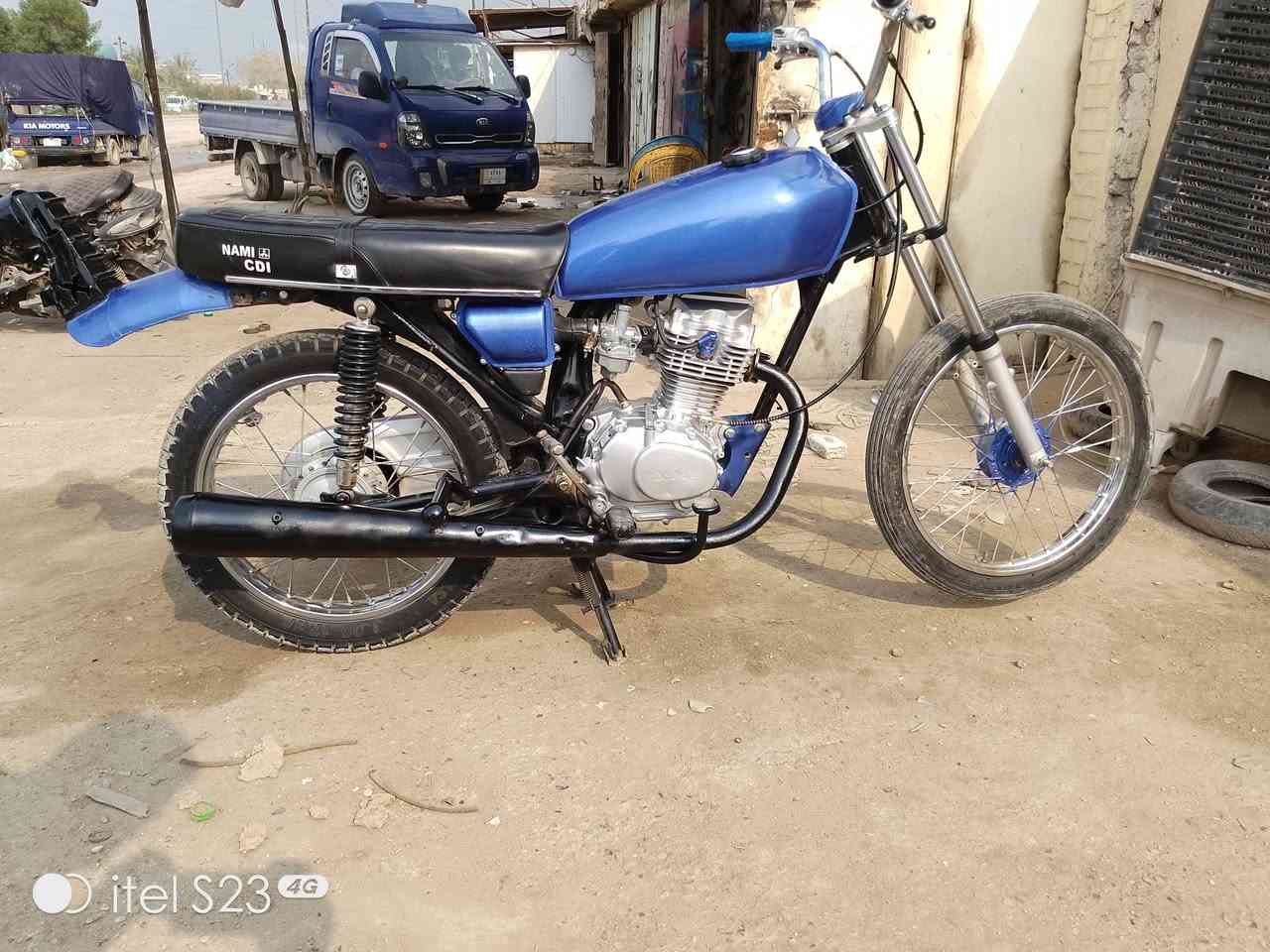 سلام عليكم دراجه نامه للبيع 20025 مكينه ما مفتوحه كلاك بيه رقم شاصي مكاني القاسم 550وبيه مجال اتصال***********
