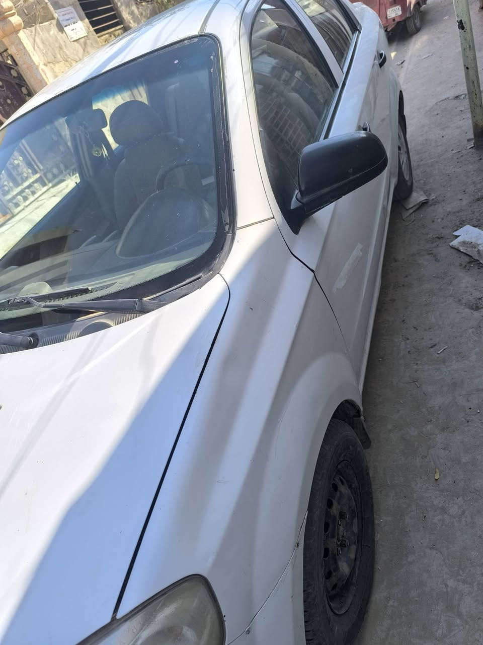 السلام عليكم
افيو كير عادي 
موديل 2011 خليجي استلام الشركة 
 رقم بابل انكليزي 
السيارة بأسمي 
سنوية وهزة جديدة 
السيارة قوية واقتصادية جدا وما ناقصهة شي
گير ومحرك كفالة 
بيهة طخات  بدون دواخل وتبريد نقص غاز فقط 
السعر 57 وبيهة مجال للشراي 
المكان بابل الحمزة الغربي 
للاستفسار الاتصال عالرقم 
***********
